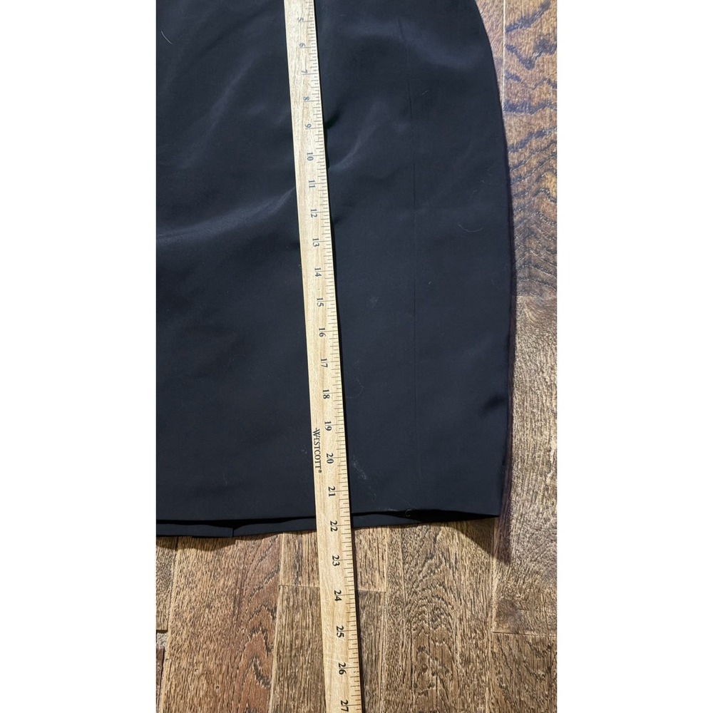 Ann Taylor Knee Length Pencil Skirt in Black Size 8 Wardrobe Essential - Picture 3 of 6